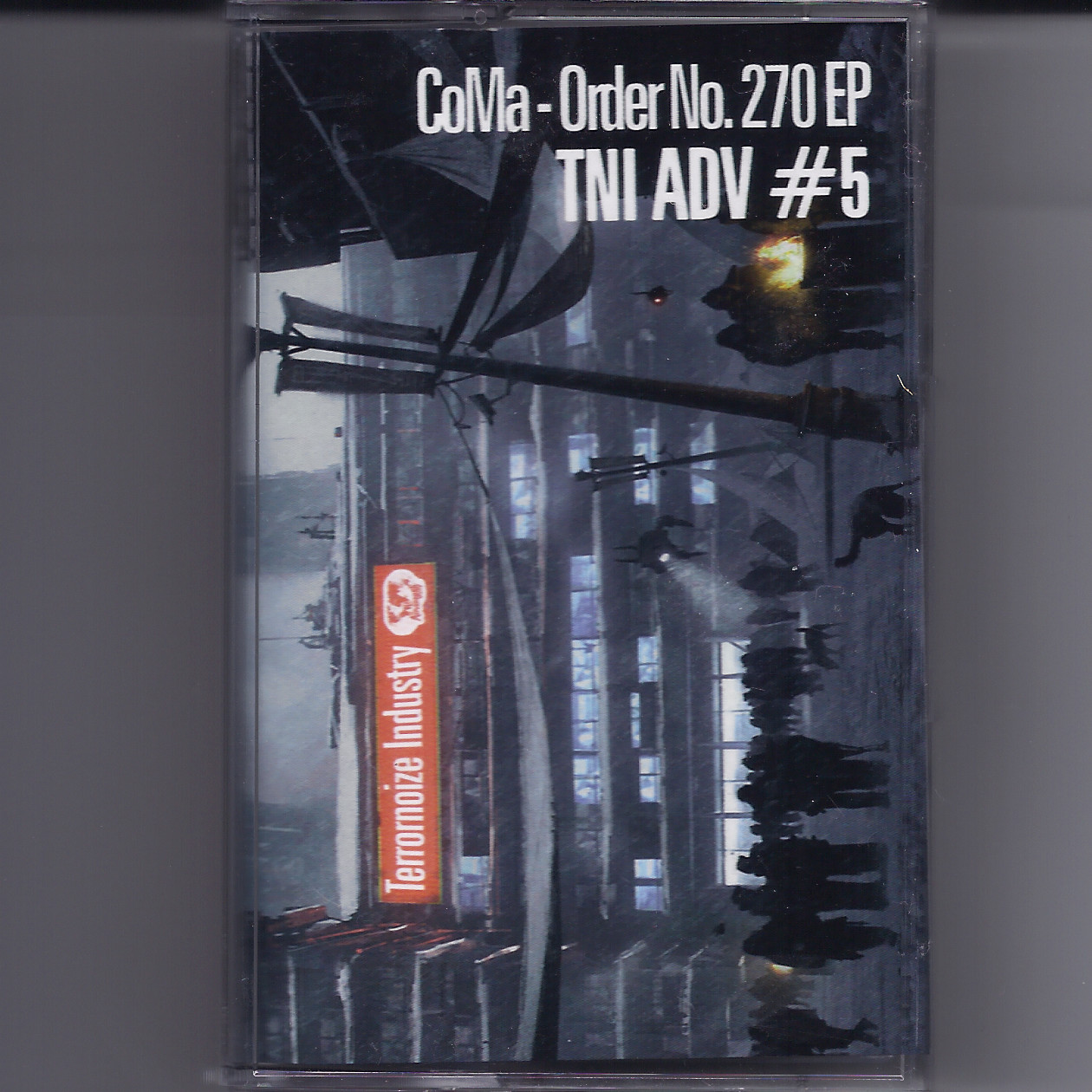 CoMa: Order No. 270 EP