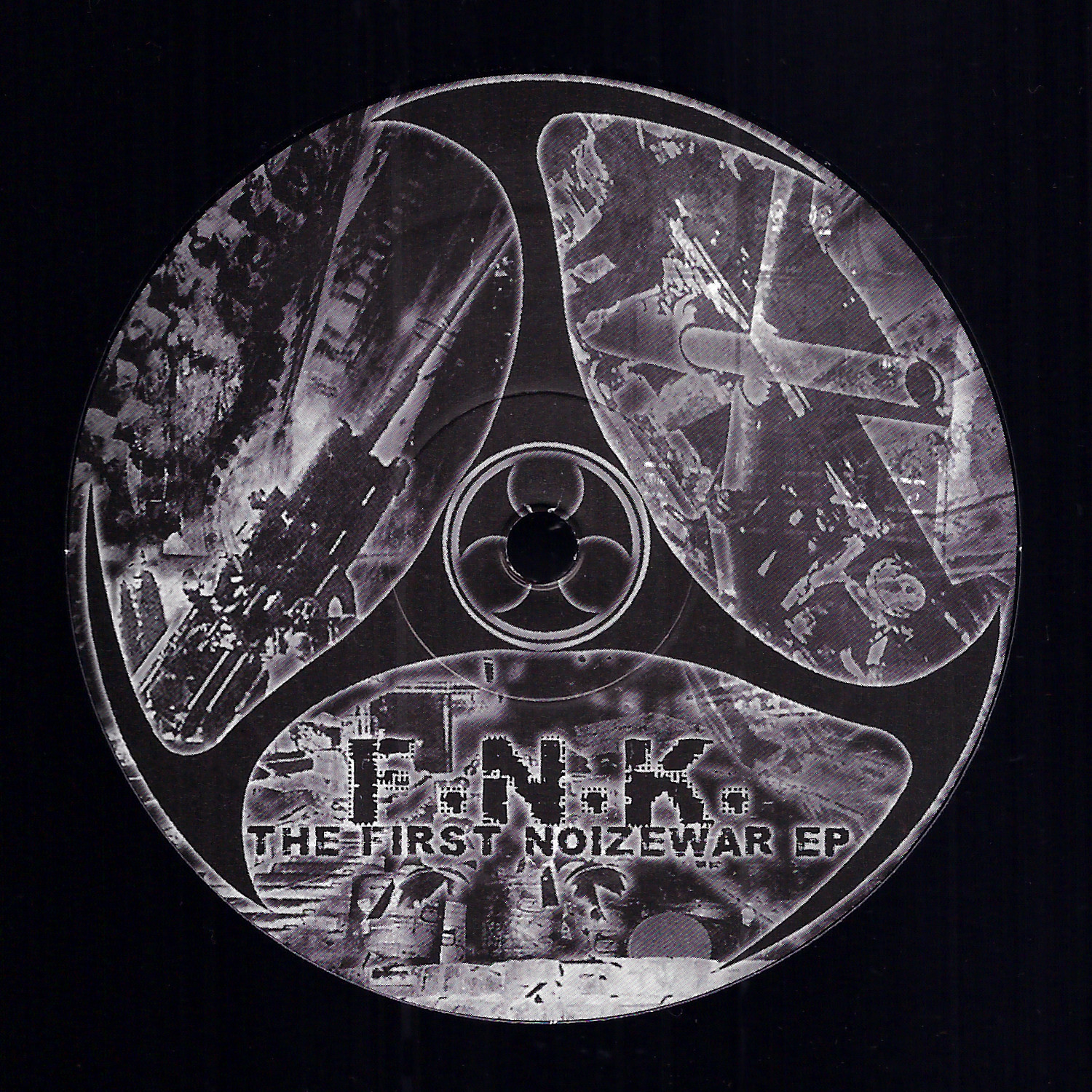 Fanatic Noize Killer: The First Noizewar EP