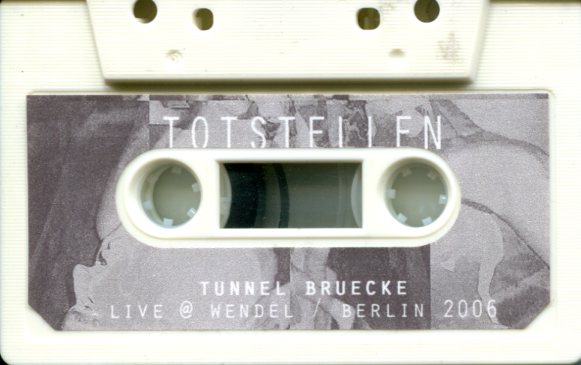 Totstellen: Tunnel Bruecke